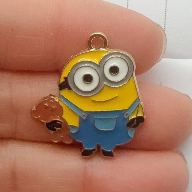 Pendentif en alliage à motif d - Party Games Game avis et prix