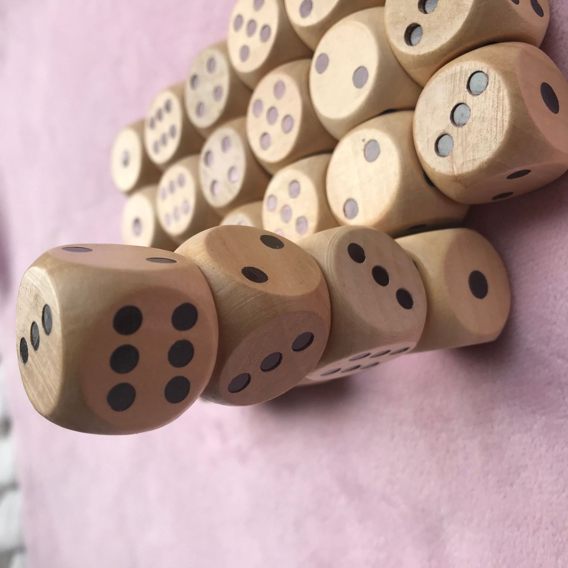 12 pièces 16mm dés en bois poi - Party Games Gamecube avis et prix